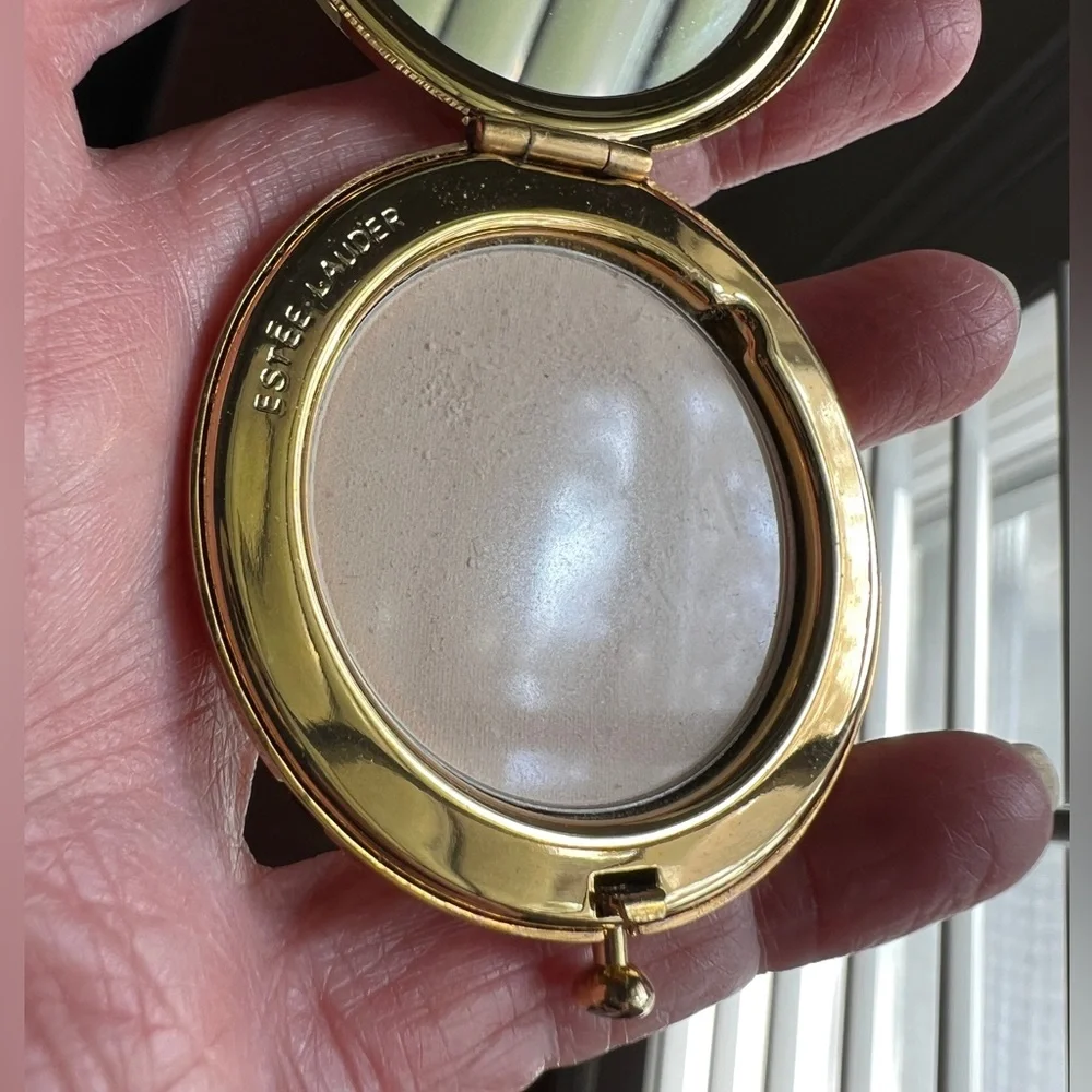 Estée Lauder Collectable Lucidity Translucent ‘After Hours’ Slim Compact